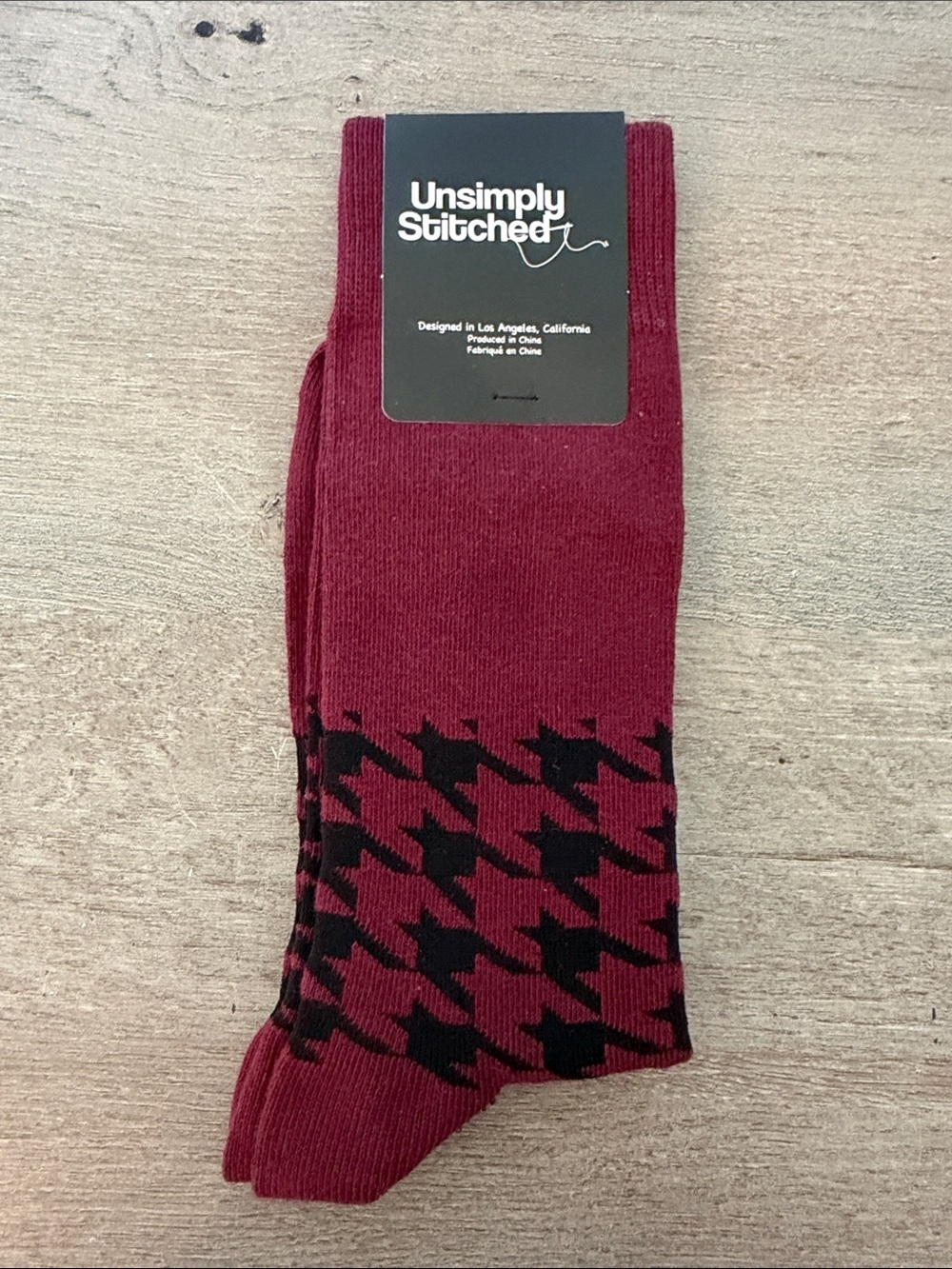 Men’s Burgundy and Black Houndstooth Dress Socks